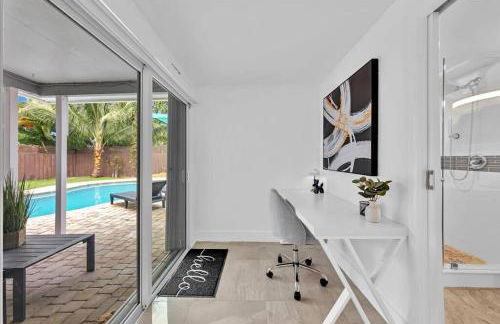 Sunny Days Getaway, 5BD Heated Pool Family Home! - Foto 39