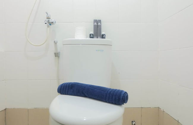 Stylish and Modern 2BR Bassura City Apartment - Photo 18