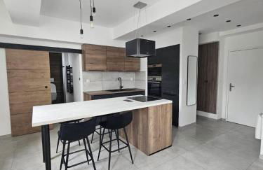 Grand T2 Refait à Neuf & Place De Parking - Foto 8