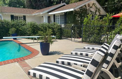 Guest house with private entry and large pool - Foto 27