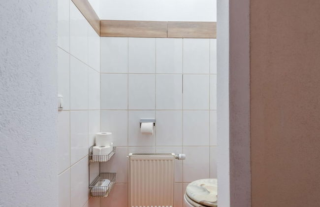 Modern Holiday Home in Pinsdorf With Garden - Photo 59