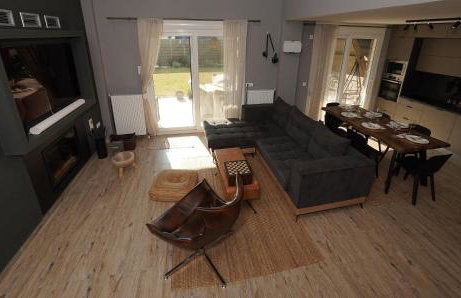 Villa ELi - Luxury Nature Getaway - Strategically located for Beach Exploration - Onsite Power for Electric Vehicle - Foto 23