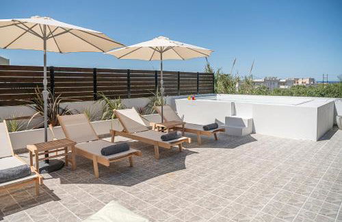 Sol Luxury Apartment - close to the beach with a private heated mini pool - Foto 59