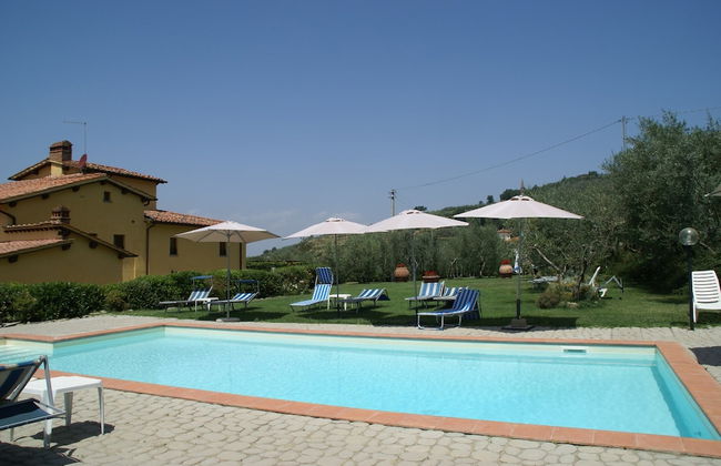 Villa in Tuscany With Pool Near Beach - Photo 14