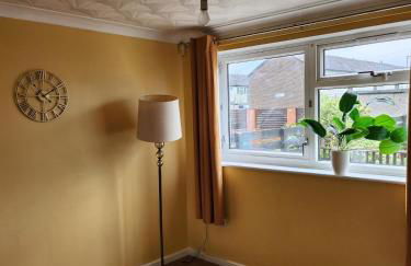 Spacious, 3 double bedroomed, free parking, 9 mins Elland Rd, nr Leeds City Centre - Foto 40