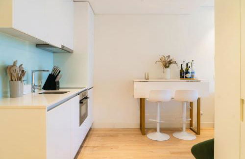 Studio w/ Balcony, Pool & Gym | Antas by Host Wise - Foto 8