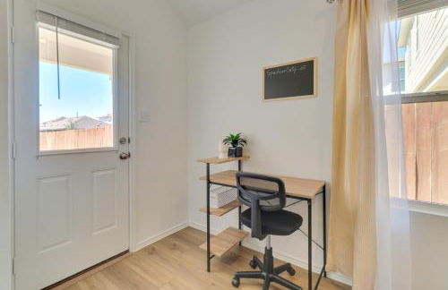 Hutto Getaway with Yard, 9 Mi to Lake Pflugerville! - Foto 11