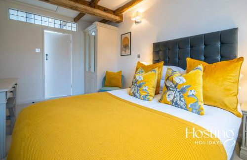 Stable Annex Bisham - Vibrant 1 Bed With Parking - Photo 9