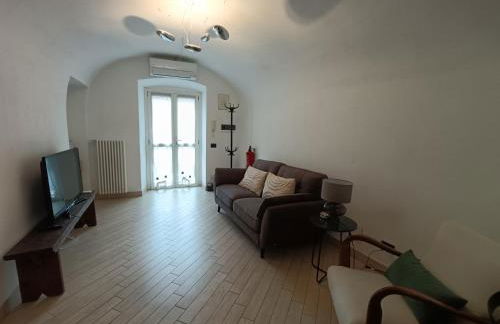 Apartment Corso Alfieri from 1700s AC & Queen Bed - Photo 18