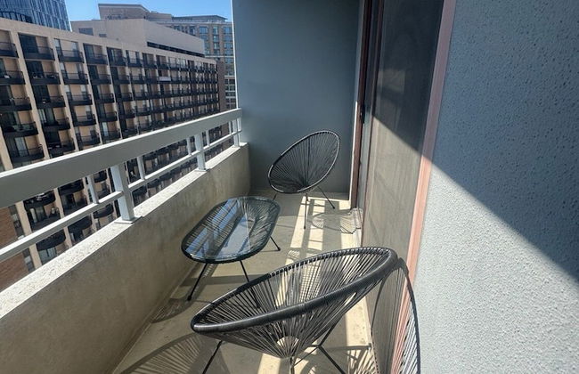 Prime Location for Business Stay - Photo 8