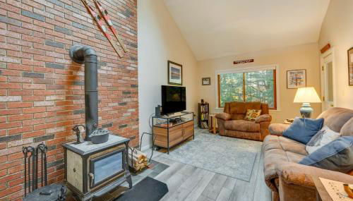 Spacious Bartlett Condo with Balconies and Pool! - Foto 4