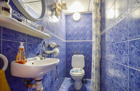 1 Bedroom Gorgeous Home In Venzolasca - Foto 10