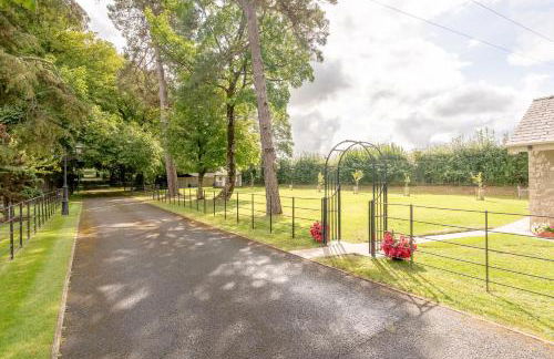 Ribblesdale Cottage in Acres of Countryside - Photo 3