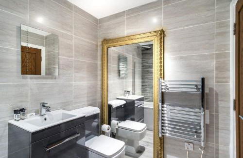 Central Liverpool 1 Bed Apartment w Balcony - Foto 15