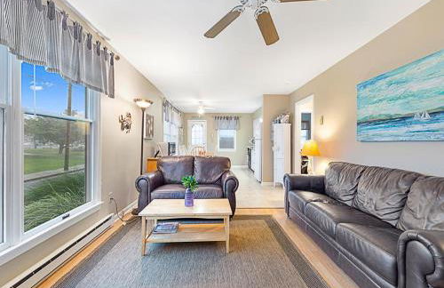 Wifi, Ourdoor Shower, Porch Ocean Side 1St Floor Duplex, A Short Walk From The Best Lbi Attractions, A Small Park, And The Beach, - Foto 14