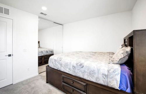 Charming Home Near Six Flags - Foto 13