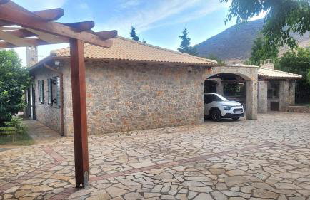 Villa with private pool and stunning sea view - Photo 2