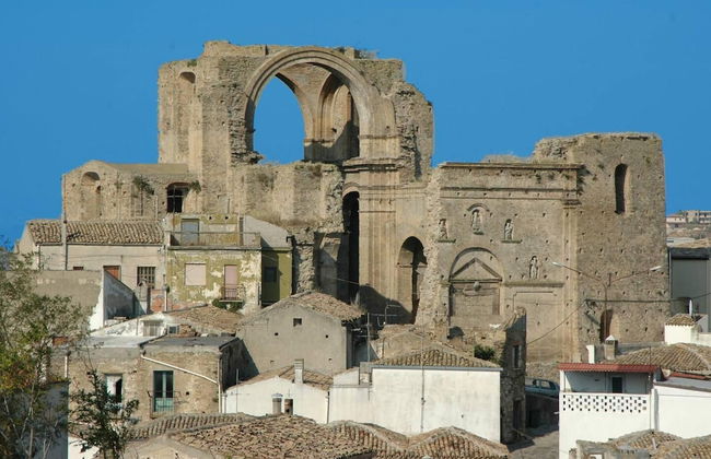 Captivating 2-bed Apartment in Grottole - Foto 31