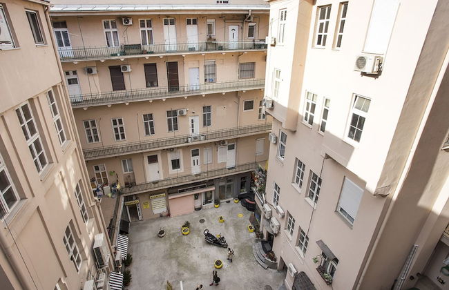 Atomic Apartment 02 - Foto 21