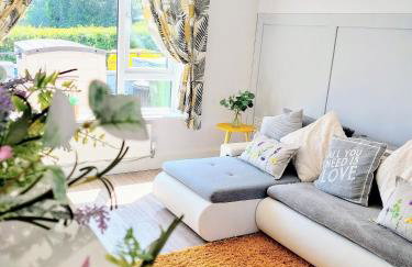 'Serenity in Somerset ' Self Catering House Rental Near Chard , Accomodation for Contract Workers only - Foto 1