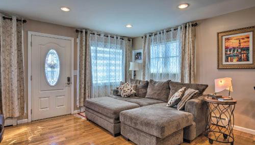 Waterfront Home with Large Deck and Dock on Narrow Bay - Foto 4