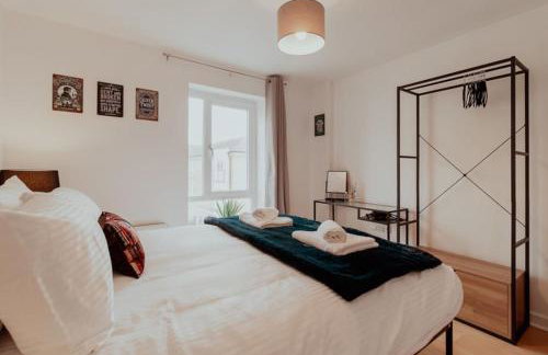 The Diickens Den - Rochester 1BR Flat - Sleeps 4 with Parking - Contractor - Friendly and Ideal for Long Stays - Foto 14