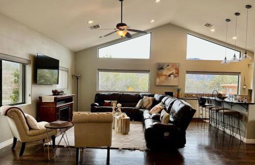 Sedona Uptown Gem!Large yard w grass and shade trees! Views!! NEW! BARREL SAUNA!!! Close to trails, walk to Uptown Sedona, restaurants and shopping - Foto 77