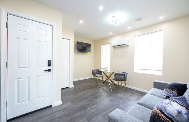 G.O.G Building - Photo 8