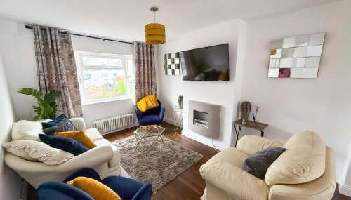 Bassetts House - Spacious! - Sleeps 7 - Close to PRUH Hospital - Free Parking - Foto 4