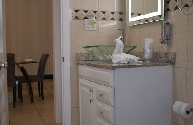 Castle Beach Club Apartments - Photo 96