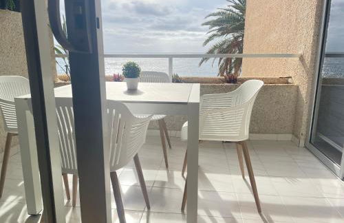 Precioso apartamento frente al mar, parking y club deportivo - Foto 9