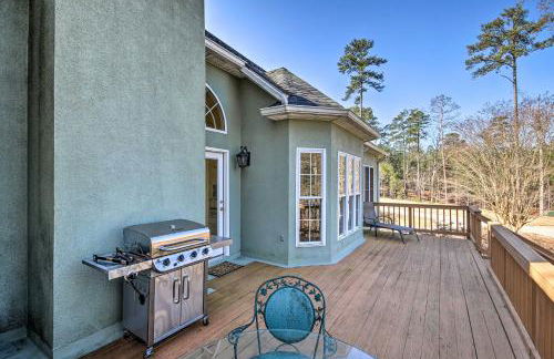 Luxe Lake House with Pool and Dock on Deep Water Cove! - Foto 29