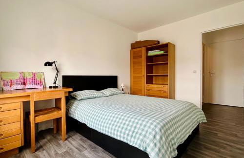 Jolie chambre 3minutes de la Gare RER A - Foto 9