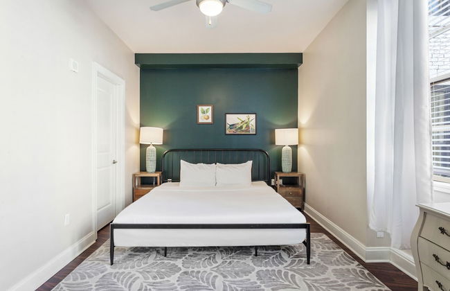 Spacious Modern Condos near French Quarter - Photo 33