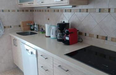 Sunny, spacious 3 bedroom apartment with seaview - L1 Red line stop PARADIS 2 min walk from rental - Photo 8