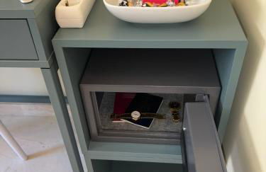 Work and Rest Away From Home - Photo 5