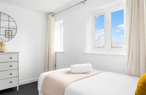 Modern Two Bed House - Garden - Parking - Smart TV - 2GMS - Foto 10