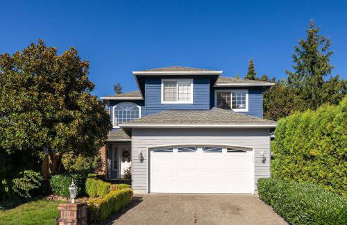 Kirkland Elegant 4B 2 5B Family Retreat with Designer Decor - Photo 38