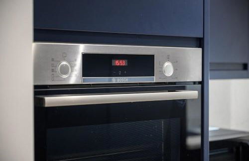 Luxury Apartment Heart of Didsbury - Photo 19