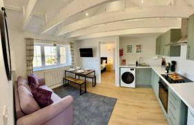 Four Counties Cottage in Collyweston by Amber Stays, Perfect for Getaways with Free Parking - Foto 26