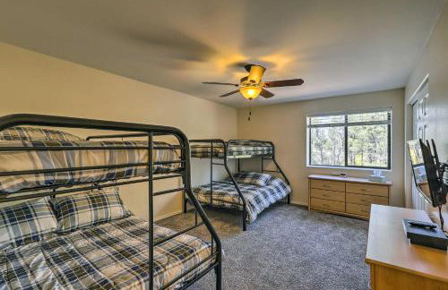 3 Mi to Rainbow Lake Home with Hot Tub and Deck - Foto 23