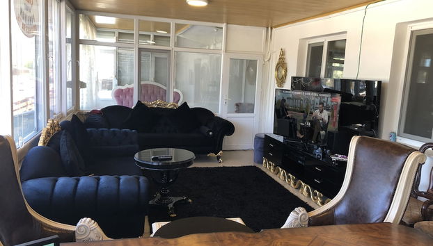 Coin salon dans le hall