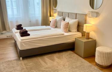 BIG New 7Rooms City Center APARTMENTS and Suites - Foto 2