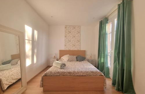 Superbe appartement terrasse et parking privé - Photo 31