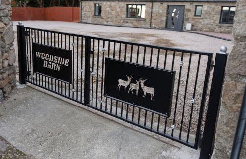 Woodside Barn Sleeps 14 with Hot Tub - Photo 4