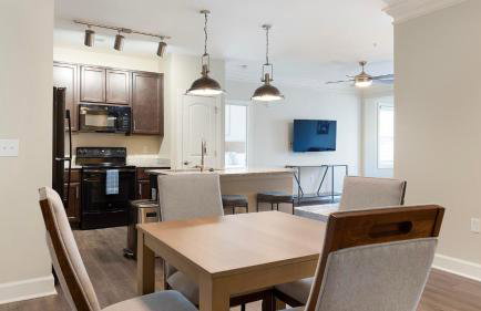 Landing Stylish 3BD Clubhouse Gym - Photo 13