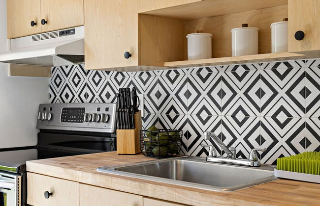 Lovely Rental Unit With Free Parking on Premises - Foto 11