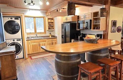 The Game Cabin at Rustic River - Foto 2