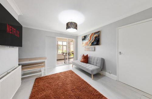 Lesley House 4 bed villa TV Internet Garden - Foto 3