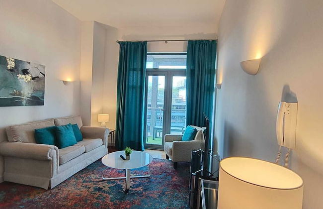 Crown Apartments By Week2Week - Photo 18